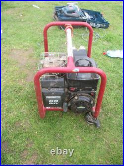 Gennerac sp2600 generator 6hp briggs and stratten 240v and 110v