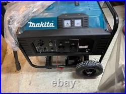 Makita EG5550A 5500 W Generator + New Battery
